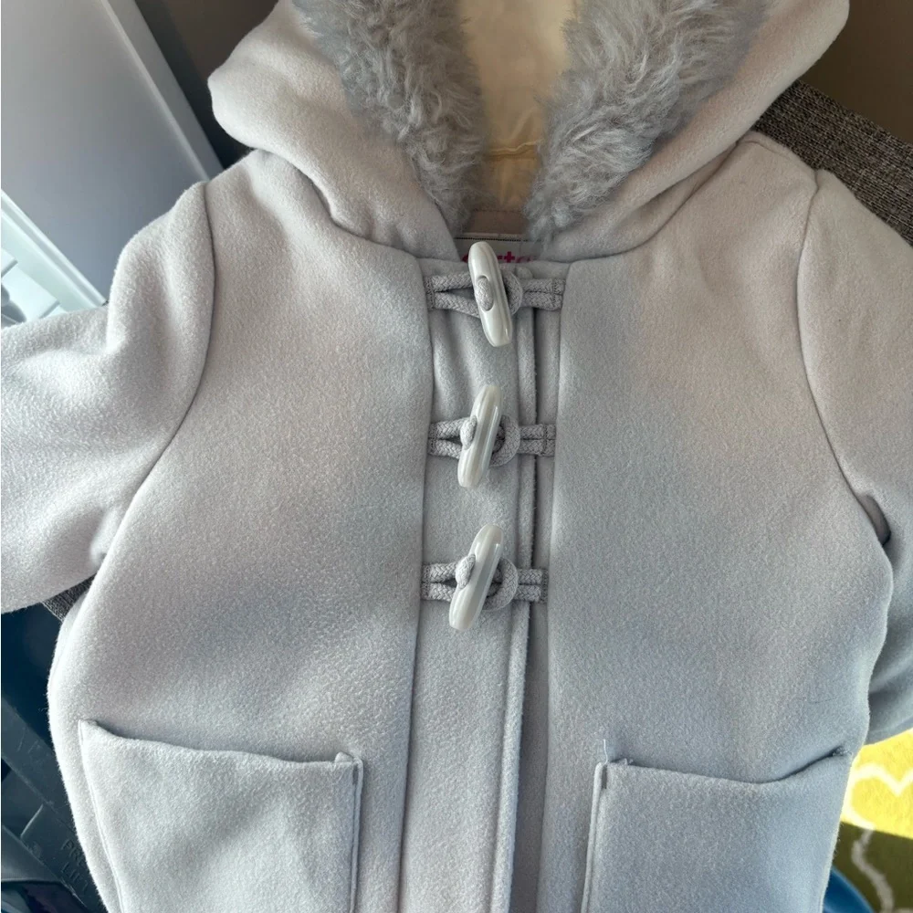 Carter’s Little Girls Grey Faux Fur Hooded Coat w/Toggle Buttons Size 18 M